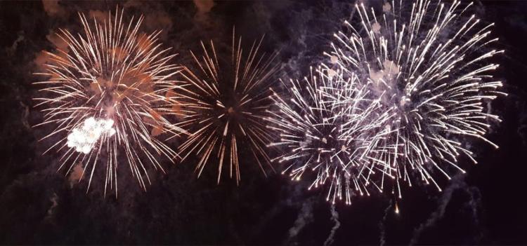 S-a luminat cerul! Focuri de artificii impresionante, de Revelion, la Constanța! Video