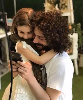 Cum arată Maria, fiica lui Marius Moga, la 7 ani