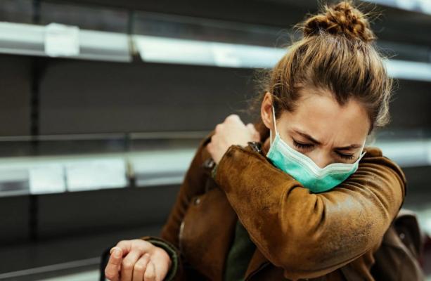 Au apărut cazuri de infectare simultană cu gripă și COVID în România