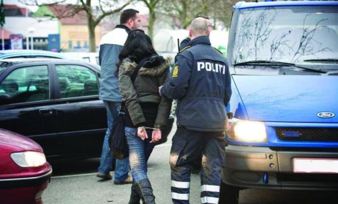 A jefuit mai mulți vârstnici, spunând că este de la Profi 