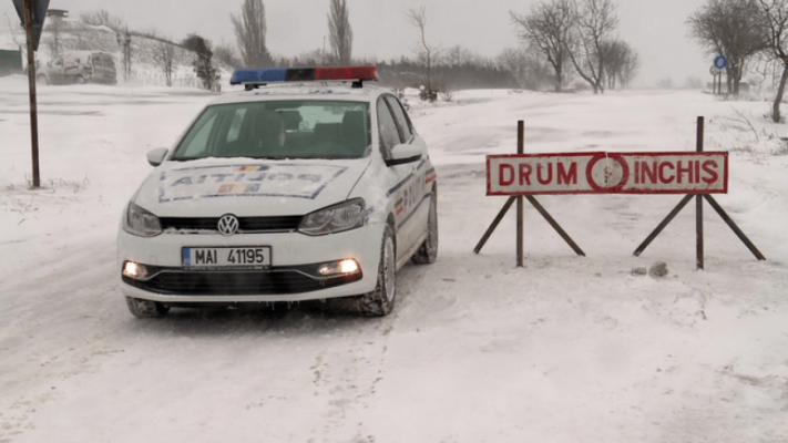 Mai multe drumuri naționale închise din cauza zăpezii
