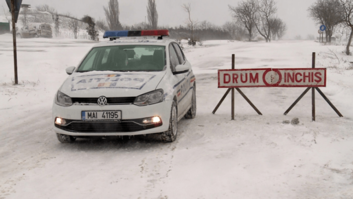 Atenție șoferi! Mai multe județe au drumuri cu trafic restricționat