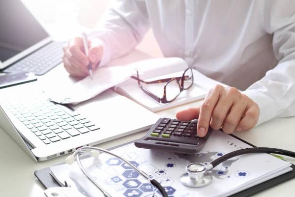  Ministerul Sănătăţii anunţă licitaţie pentru implementarea sistemului informatic RegInterMed