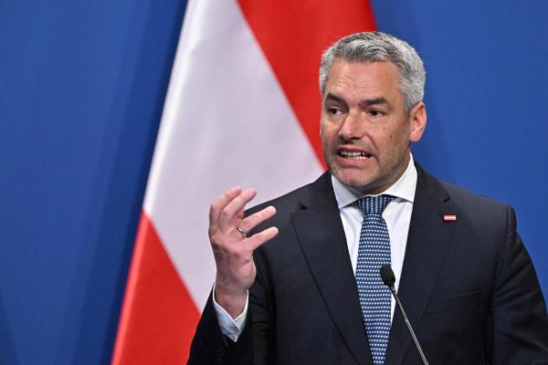 Lovitură pentru Nehammer: Președintele Austriei susține aderarea României la Schengen