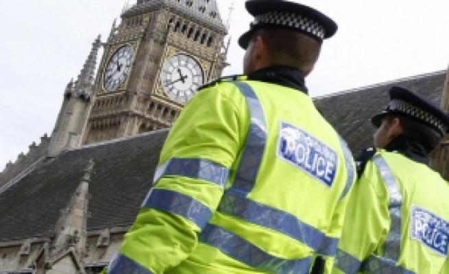 Un ofiţer al poliţiei londoneze a recunoscut 24 de violuri şi numeroase agresiuni sexuale