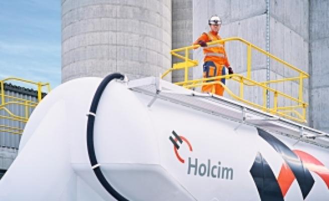 Producătorul elveţian de ciment Holcim cumpără întreprinderea italiană Nicem