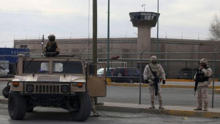 Un șef al mafiei condamnat la 200 de ani de închisoare a evadat după atacul armat asupra închisorii din Mexic