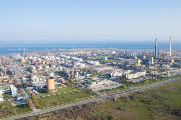 Lucrări programate în rafinăria Petromidia Năvodari