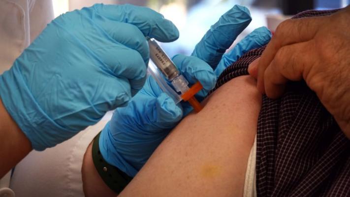 Oficial! Peste 40.000 de români au suferit reacții adverse în urma vaccinării COVID