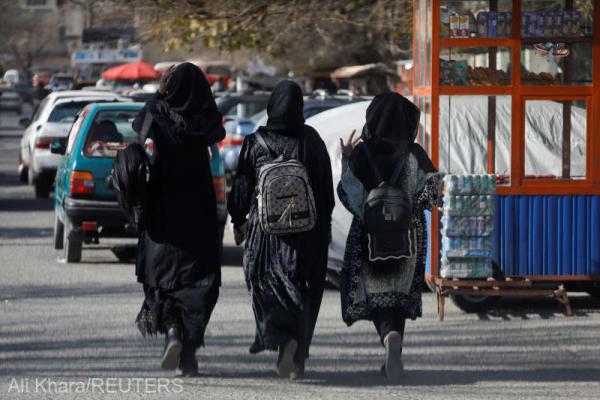 Iranul va prelua mai multe studente afgane care doresc să-şi continue studiile la universităţile iraniene
