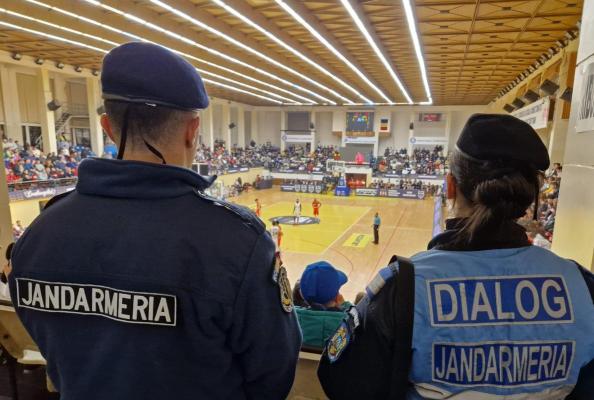 Misiuni de weekend ale jandarmilor constănţeni