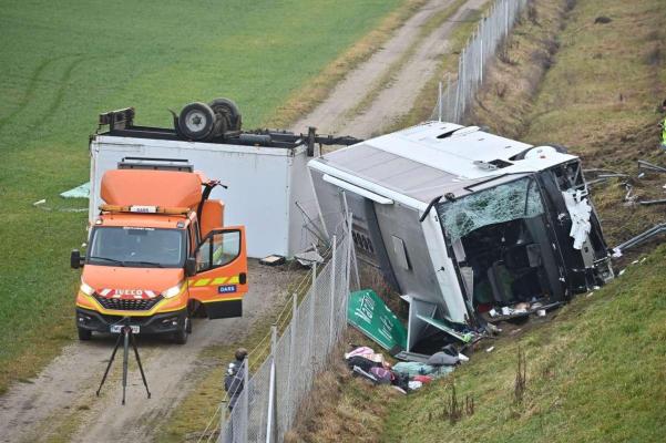 Accident grav cu un autocar din Brașov, pe o autostradă din Slovenia