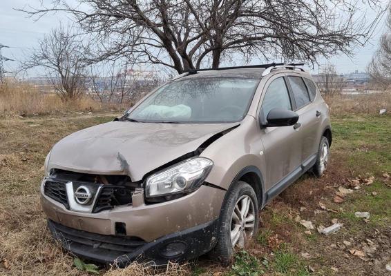 Primăria continuă acțiunea de ridicare a mașinilor abandonate