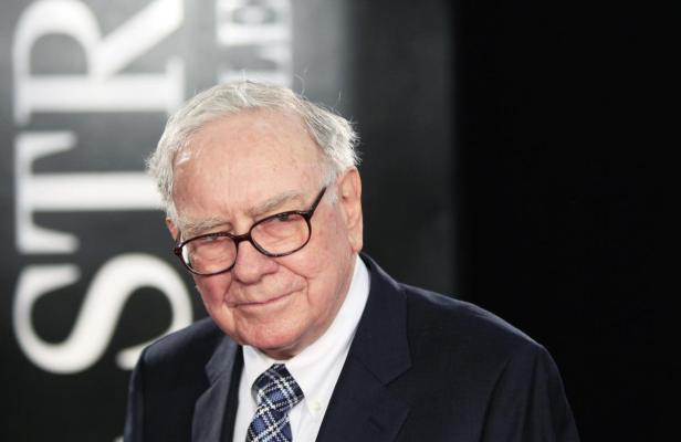 Miliardarul Warren Buffett are încredere în economia americană şi spune investitorilor să aibă răbdare