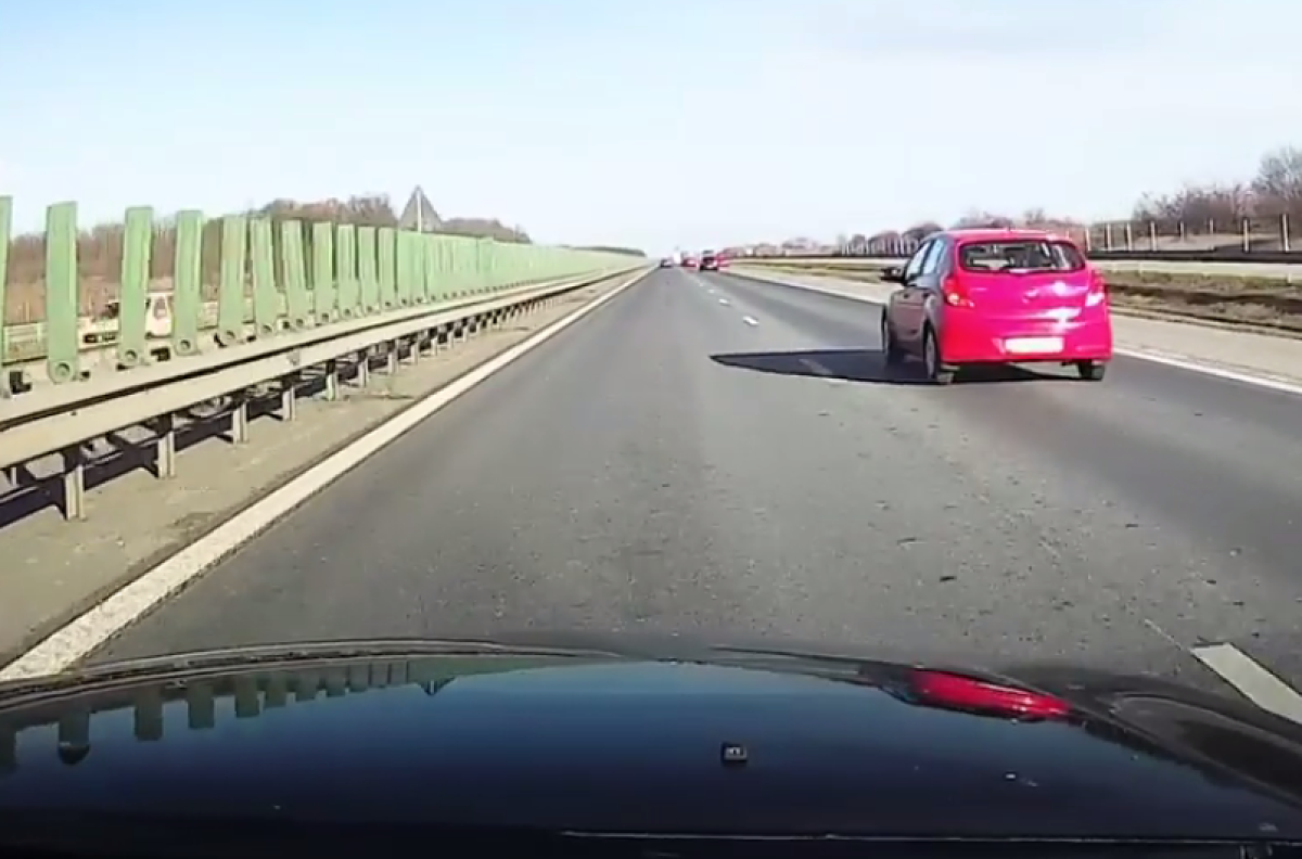 Depasire periculoasa pe Autostrada Soarelui. Video
