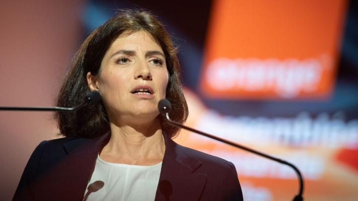 Şeful Orange: Este ciudat că operatorii de telecomunicaţii trebuie să îşi vândă turnurile pentru a investi