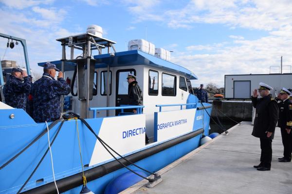 Direcția Maritimă Hidrografică a marcat 97 de ani de activitate prin intrarea în serviciu a unei noi șalupe 