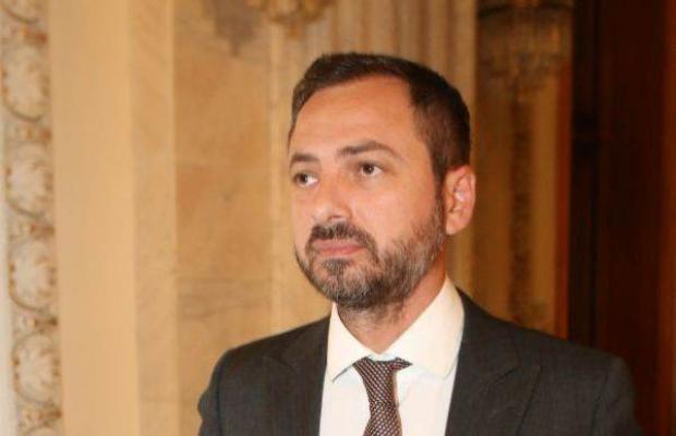 Liberalii nu vor să audă de impozitarea marilor companii cu 1% din cifra de afaceri
