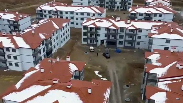 Orașul din Turcia în care supraviețuitorii cutremurelor și-au construit singuri case rezistente