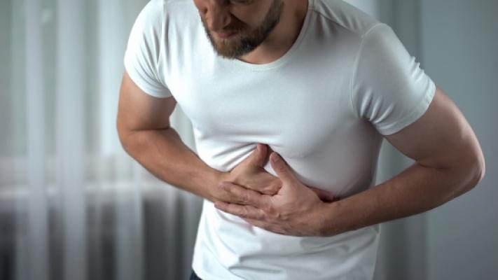 Primul semn de alarmă al unui pancreas inflamat. La ce să fii atent