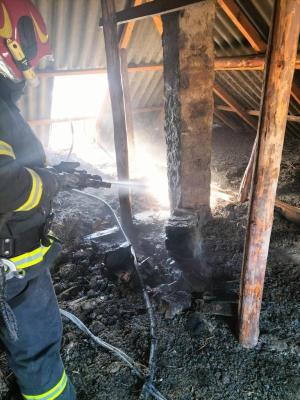 Incendiu la o casă, în Ceamurlia de Sus