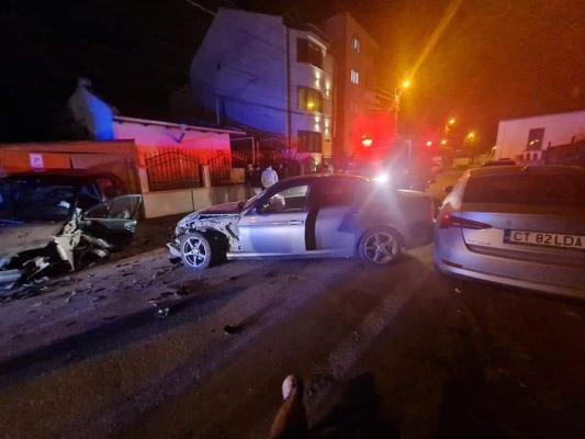 Accident rutier grav, în Constanța; o victimă este încarcerată