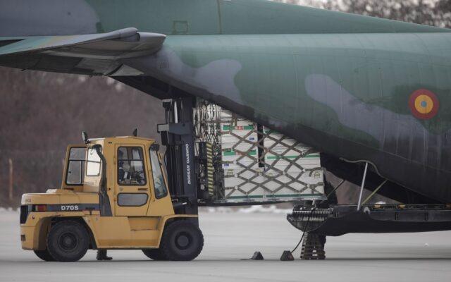 Un avion cu ajutoare a plecat din București spre Turcia