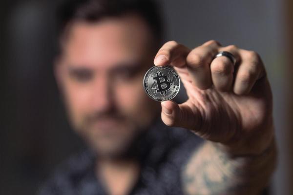 Bitcoin România îşi deschide un sediu fizic în centrul Bucureştiului