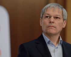 Dacian Cioloş a fost propus de Nicușor Dan pentru o funcţie importantă la nivel internațional