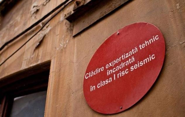 Două spitale din Ploieşti funcţionează în clădiri cu risc seismic I şi II