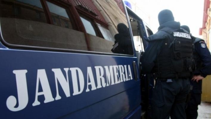 Percheziții la țeparii care închiriau mașini și după le vindeau la centre de dezmembrări