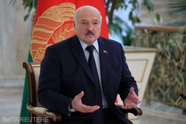 Lui Aleksandr Lukaşenko i s-a făcut rău în timpul paradei militare din Rusia