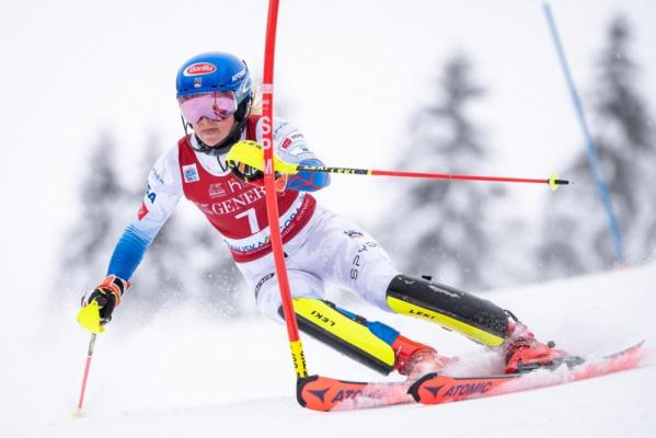 Schi alpin: Primul titlu mondial pentru elveţianul Marco Odermatt, învingător la coborâre