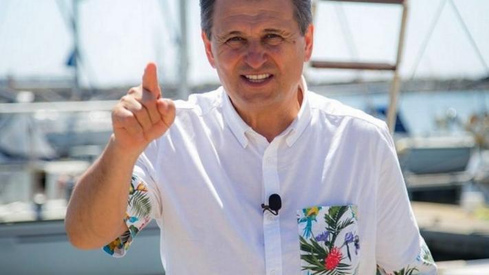 Își încheie Nea Marin activitatea artistică odată cu împlinirea vârstei de 65 de ani?