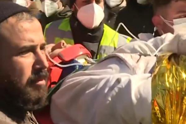 Cutremur Turcia: Povestea fabuloasă a Aleynei Ölmez, al cărei nume de familie înseamnă 'cea care nu moare'