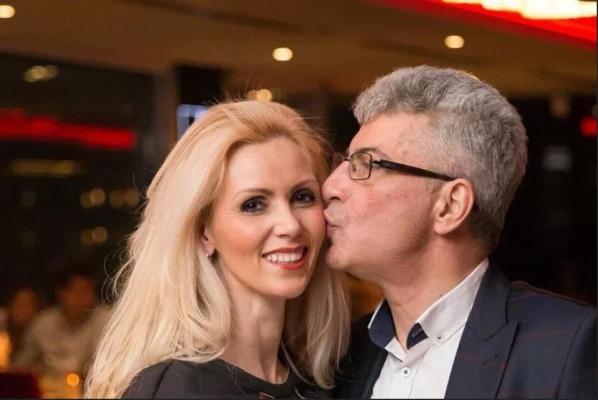 „Tot timpul îmi aranjează cravata” Silviu Prigoană, declarații emoționante despre Mihaela, iubita lui
