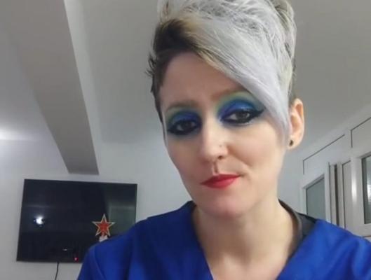 Clienta unui salon de body piercing a plecat să scoată bani de la bancomat, ca să plătească, și... nu s-a mai întors! Video