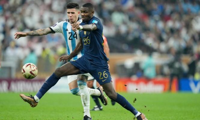 Barcelona intră în cursa pentru atacantul dorit de mai multe echipe de top