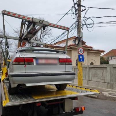 Mașinile abandonate sau fără stăpân, ridicate de Poliția Locală
