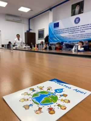 Elevii învață despre calitatea apei, în Școala Altfel la Constanța