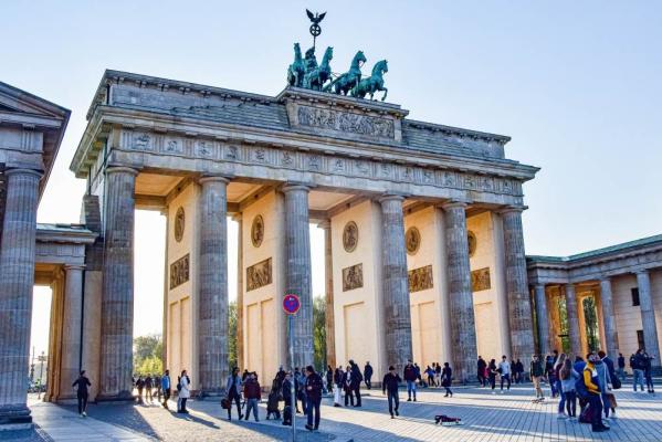 Încrederea consumatorilor din Germania încetineşte în drumul spre redresare