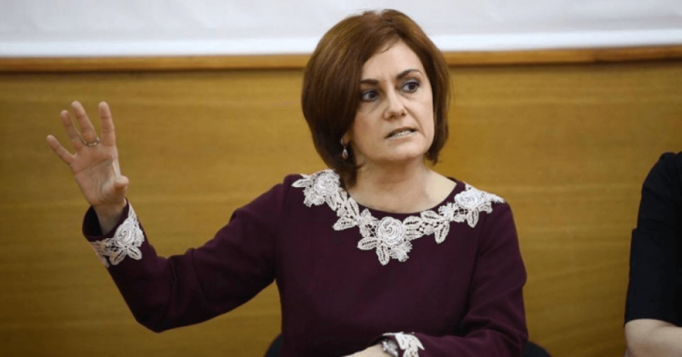 Adriana Stoicescu, judecător: