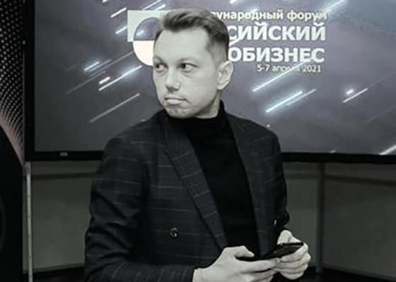 Un cunoscut jurnalist rus a murit subit, la 37 de ani
