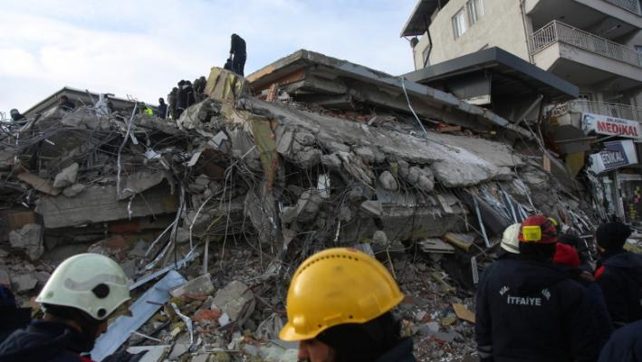 Înainte de cutremur, un complex cu apartamente de lux din Turcia a beneficiat de amnistia lui Erdogan