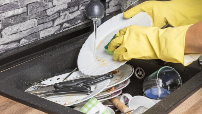 Un spaniol, obligat să plătească peste 200.000 de euro fostei sale soţii pentru că s-a ocupat de casă