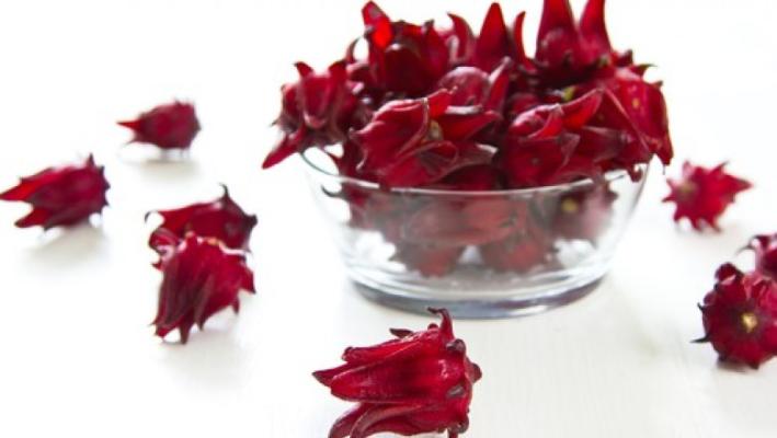 O nouă descoperire în tratarea obezității: Antioxidanţii din hibiscus pot ajuta la slăbit