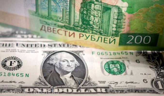 Rusia reduce vânzările de valută pentru că veniturile din exporturile de energie s-au stabilizat