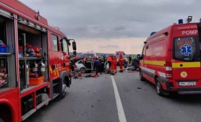 Accident teribil soldat cu 5 victime: A fost solicitat elicopterul SMURD