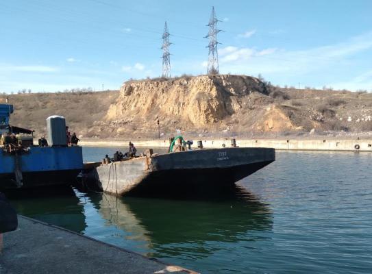 Barja scufundată la finalul lunii februarie este ranfluată