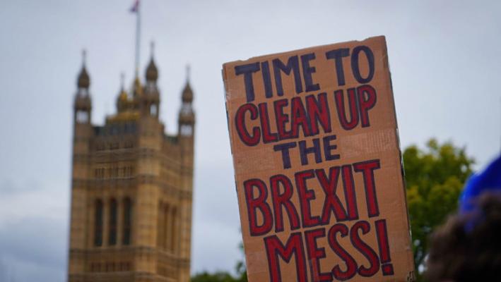 De la Brexit la 